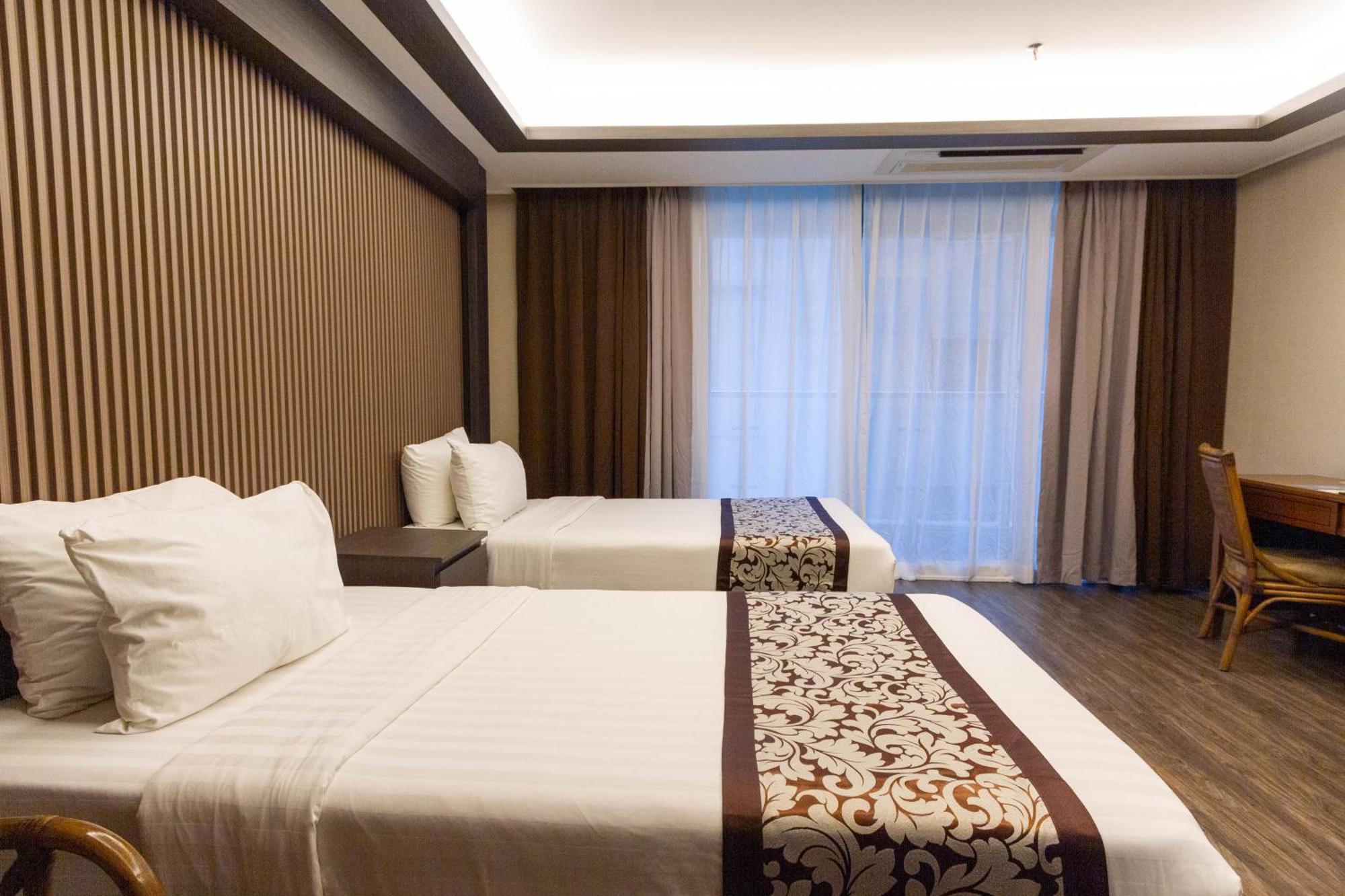 Xenia Hotel Clark Clark Field Extérieur photo