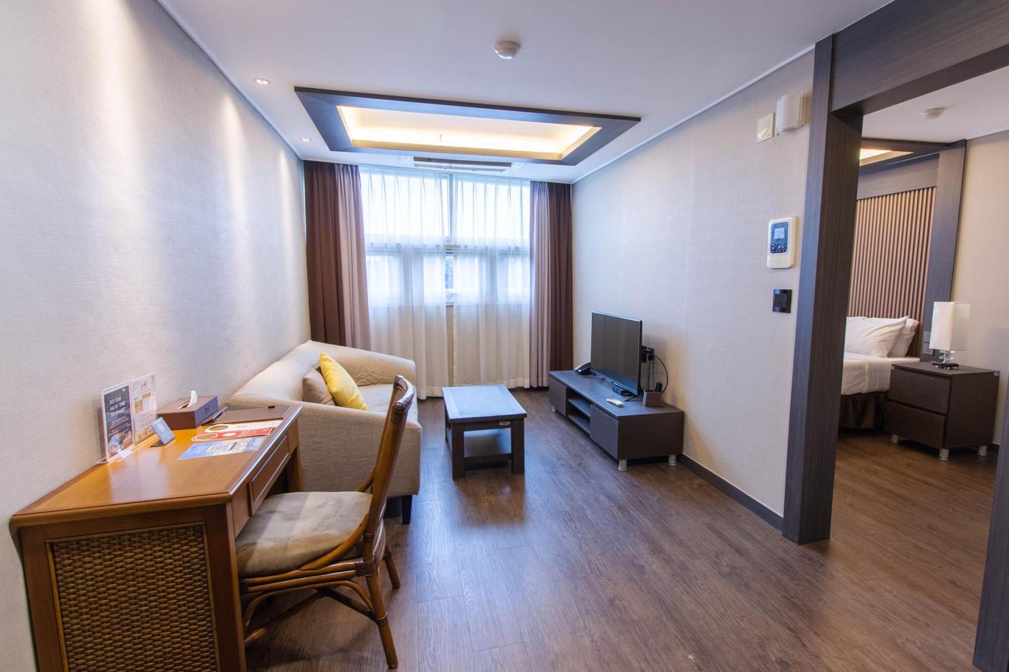 Xenia Hotel Clark Clark Field Extérieur photo
