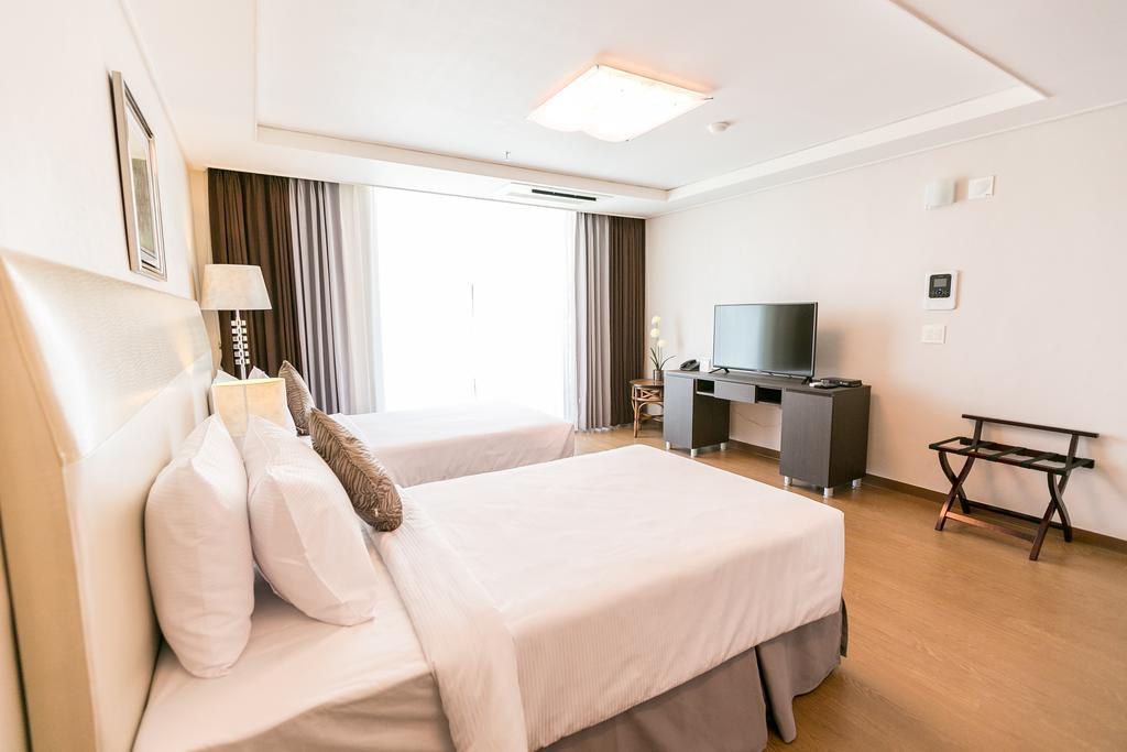 Xenia Hotel Clark Clark Field Chambre photo